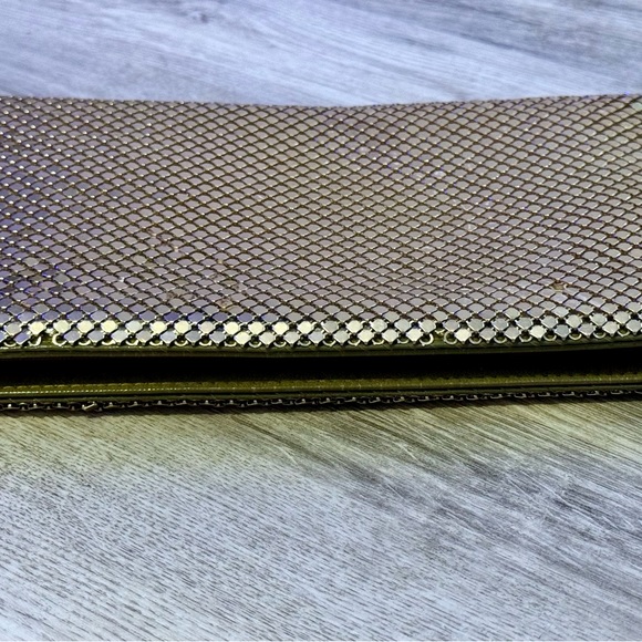 Vintage Whiting & Davis Gold Tone Metal Mesh Large Zippered Clutch / Handbag - Picture 10 of 16